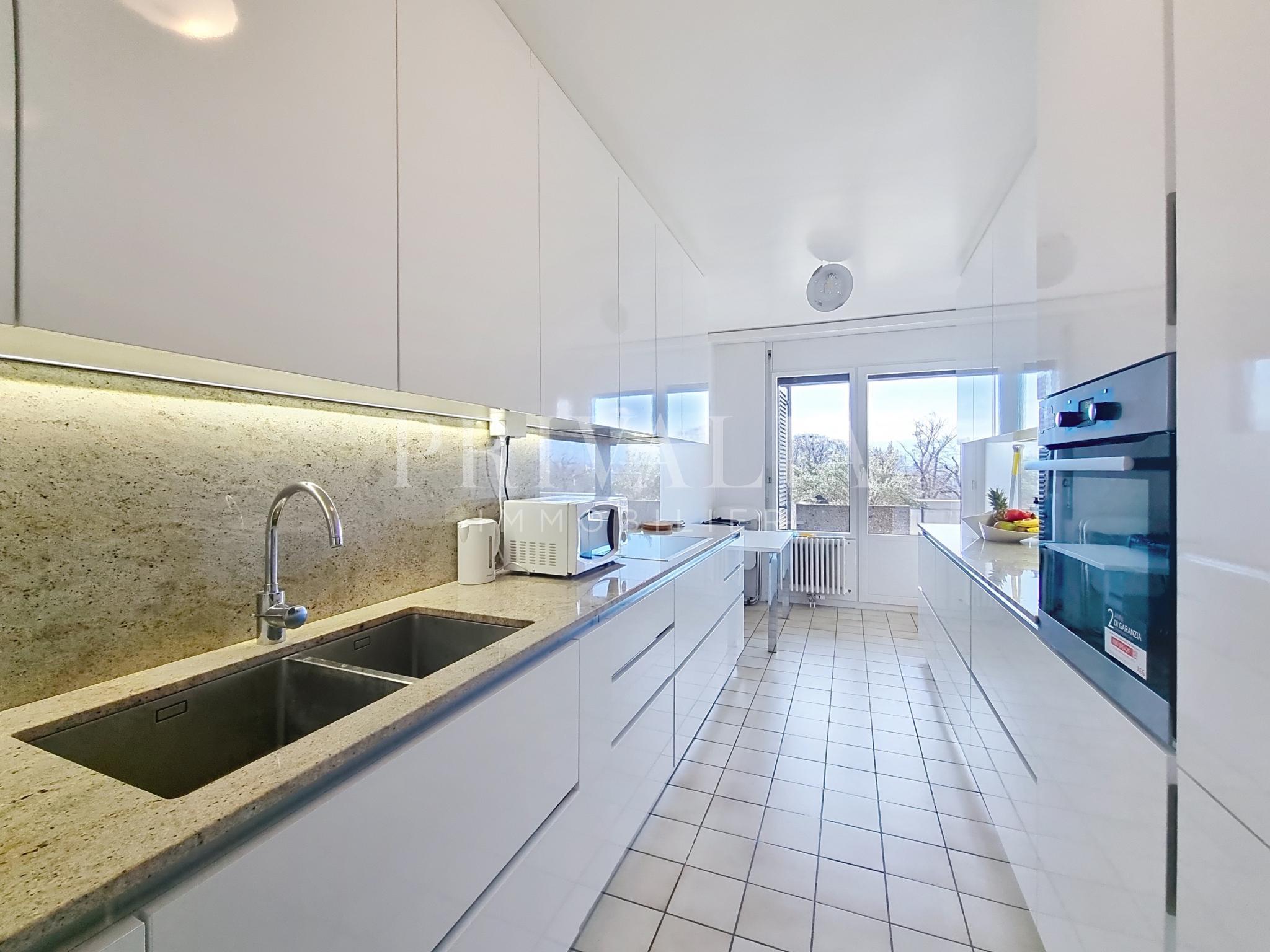 PrivaliaSuperbe appartement traversant avec vue dégagée sur le jet d’eau