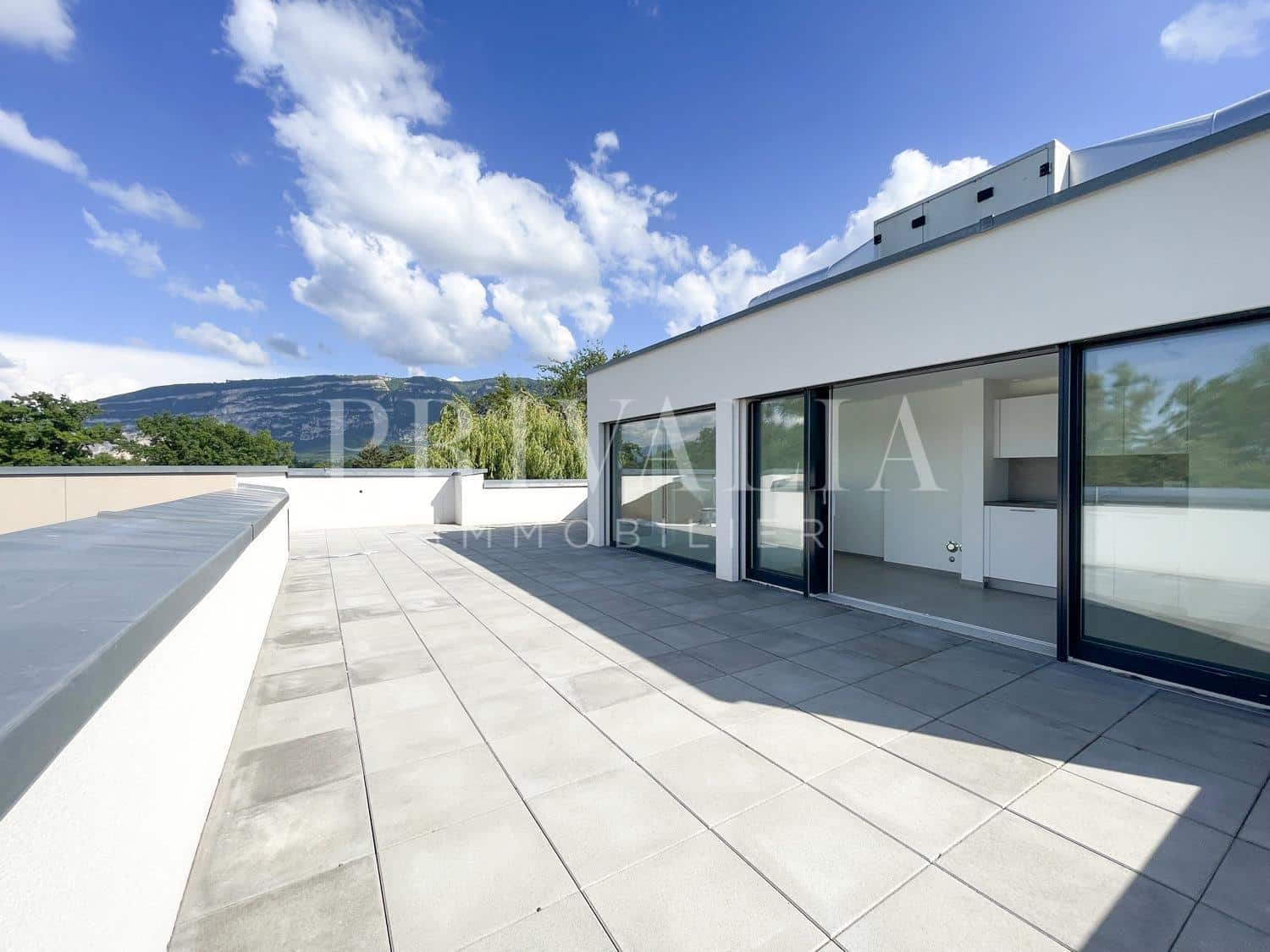 PrivaliaAttique neuf avec terrasse panoramique