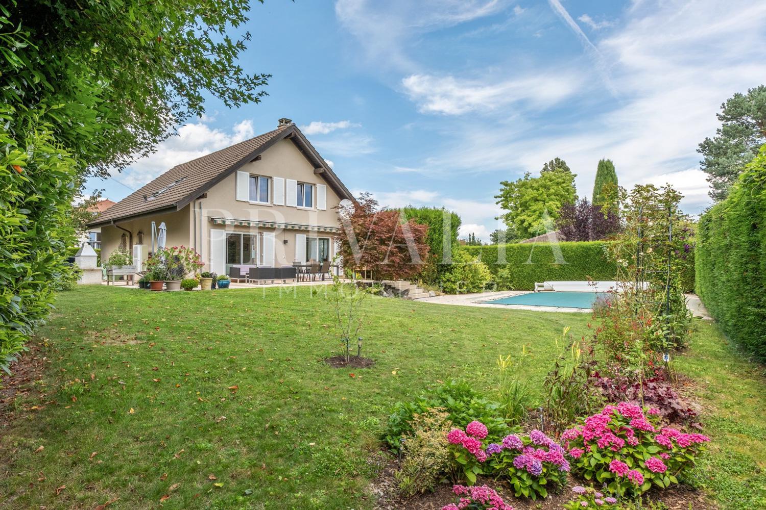 PrivaliaExclusivité : Magnifique villa individuelle avec piscine en Terre-Sainte