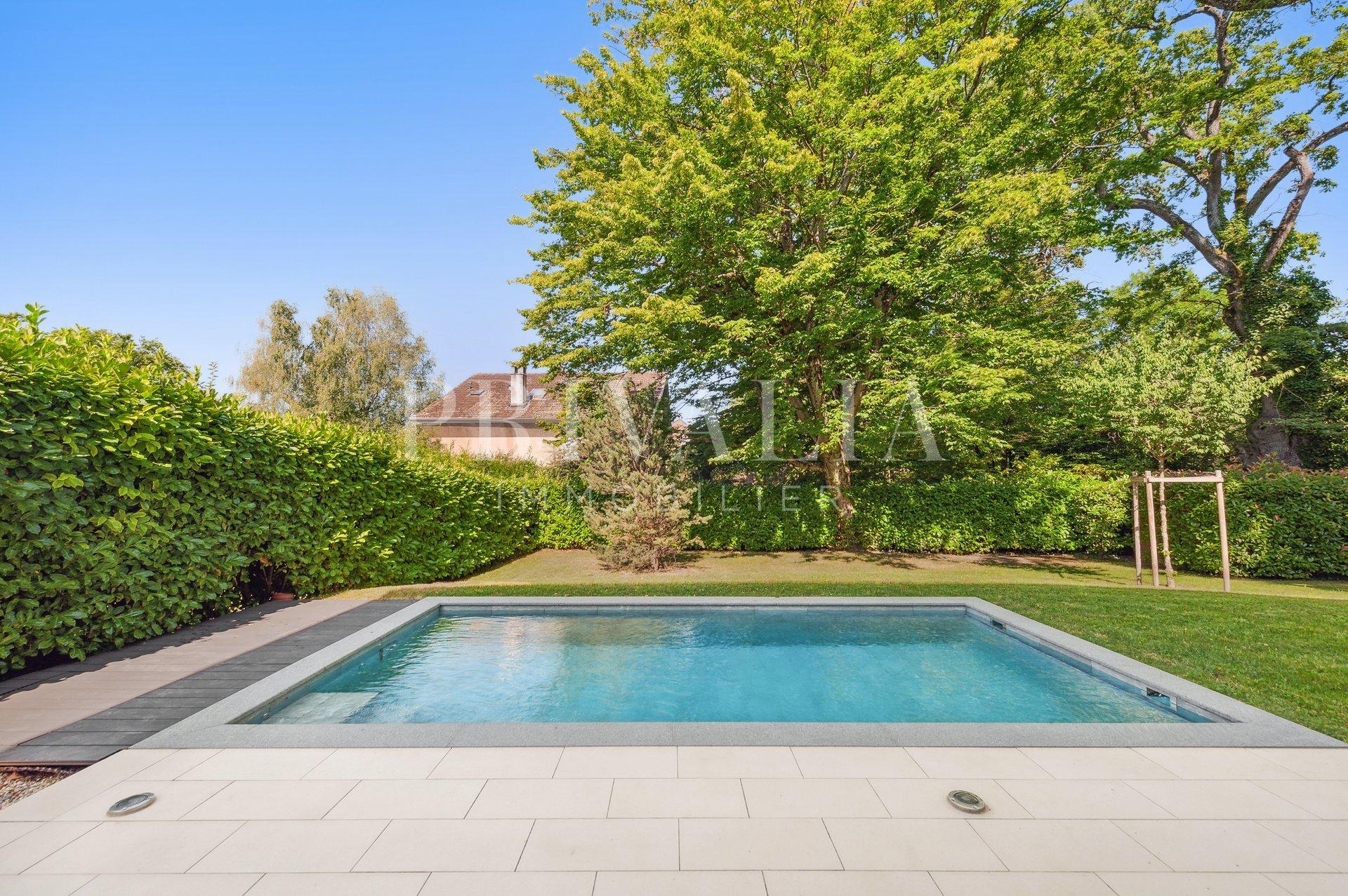 PrivaliaVilla de standing avec piscine au calme absolu