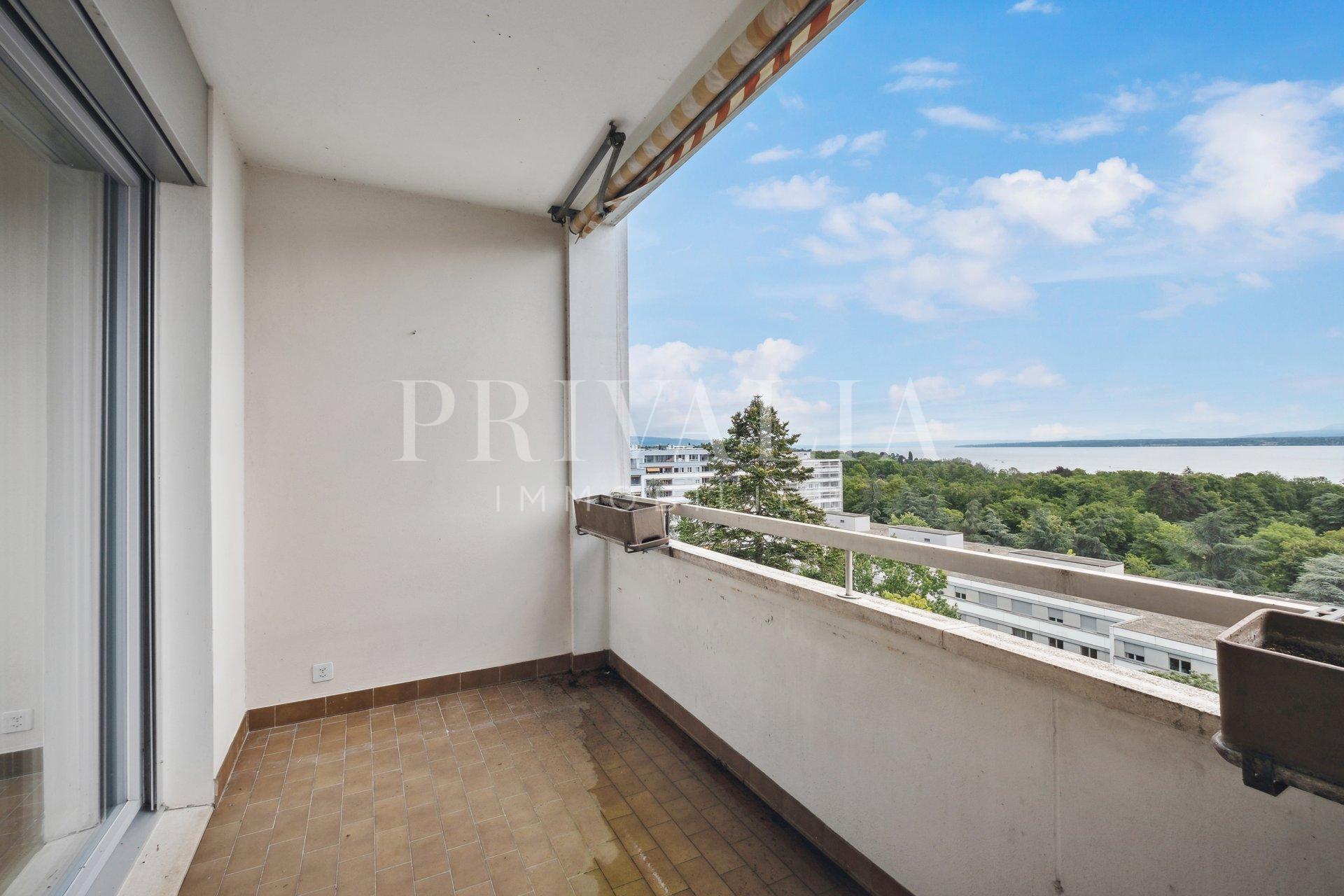 PrivaliaDuplex on the last floor with a terrace in Versoix
